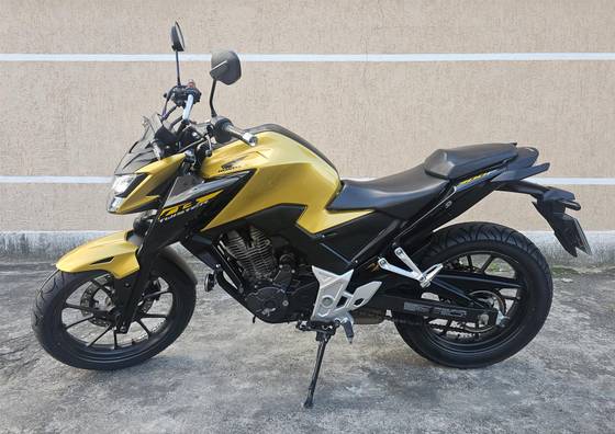 HONDA CB 300F TWISTER ABS HONDA CB 300F TWISTER ABS